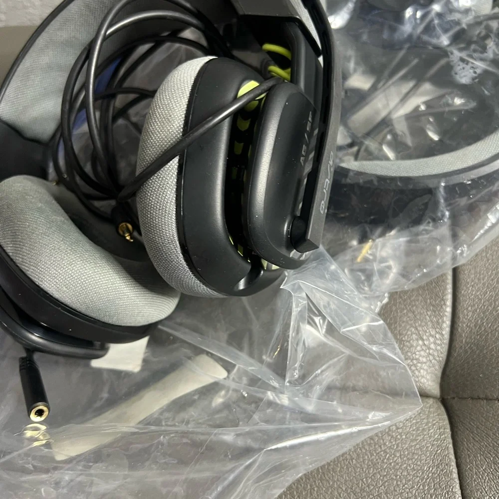Astro A10 Gen 2 Wired Over ear gaming headset PS5